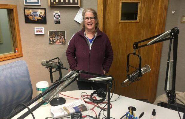 The Afternoon Buzz 12.20.22 – Tiarra Fisher & Rachel Katz & Jackie Walsh